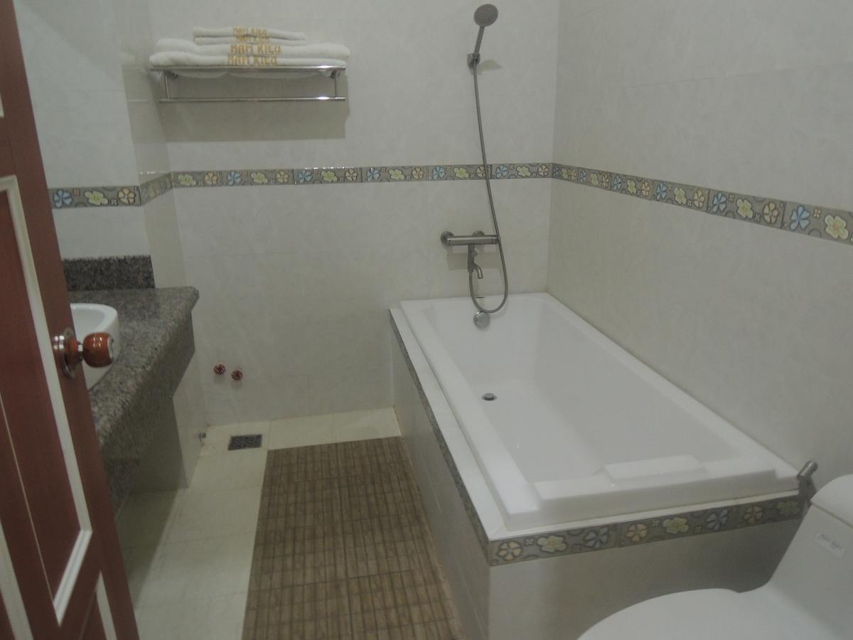Nam Kieu Hotel Cà Mau Buitenkant foto